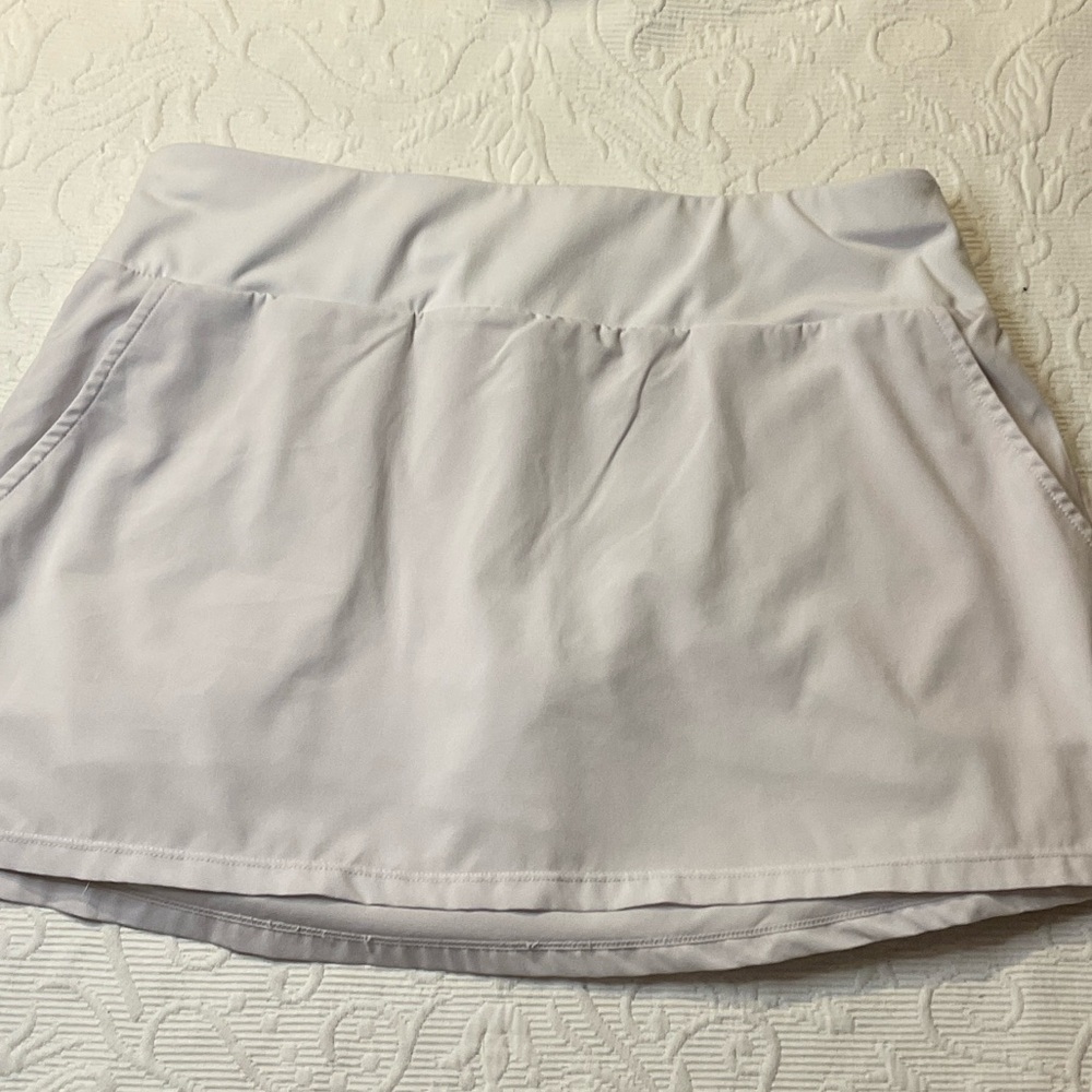 Fabletics Tennis Pleated  Athletic Skort. Performance. Athleisure. Med Pockets